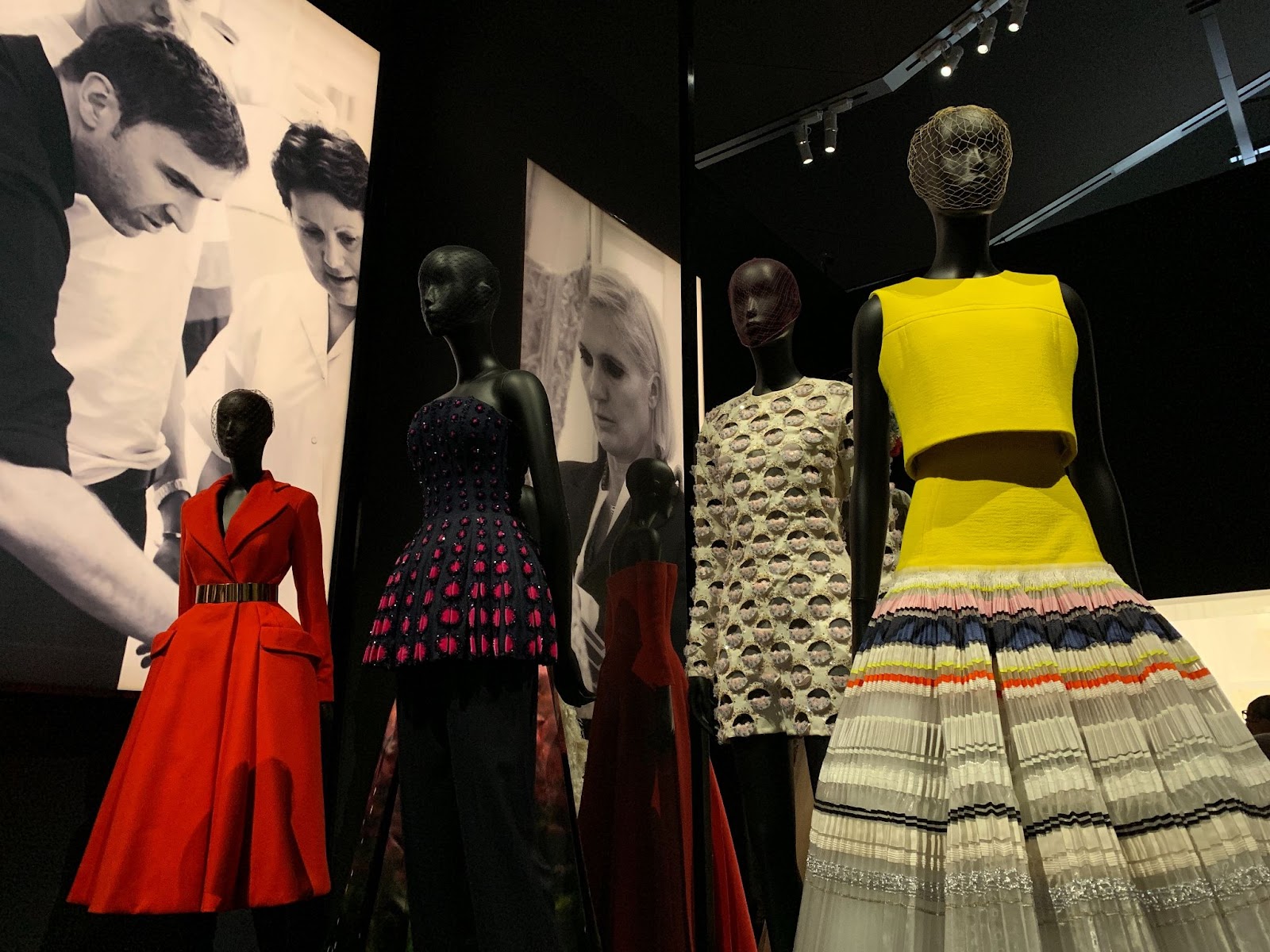 Best Practices for Incorporating Fashion History into Art and Design Education